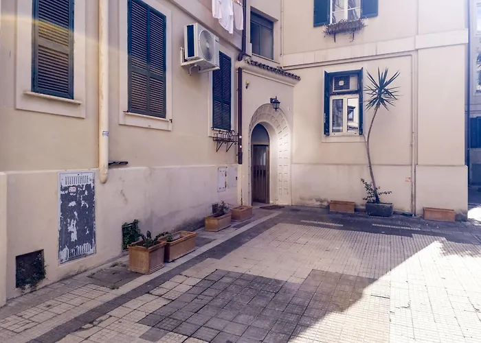 Gasthuis Domus Innovatis & - Vatican