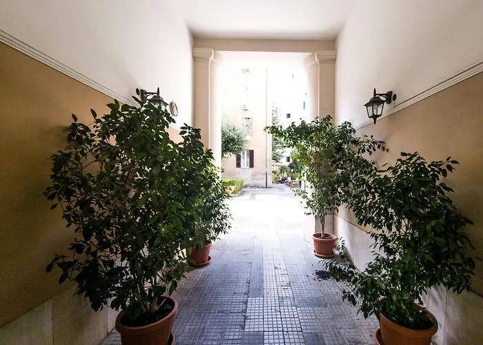 Gasthuis Domus Innovatis & - Vatican 4*